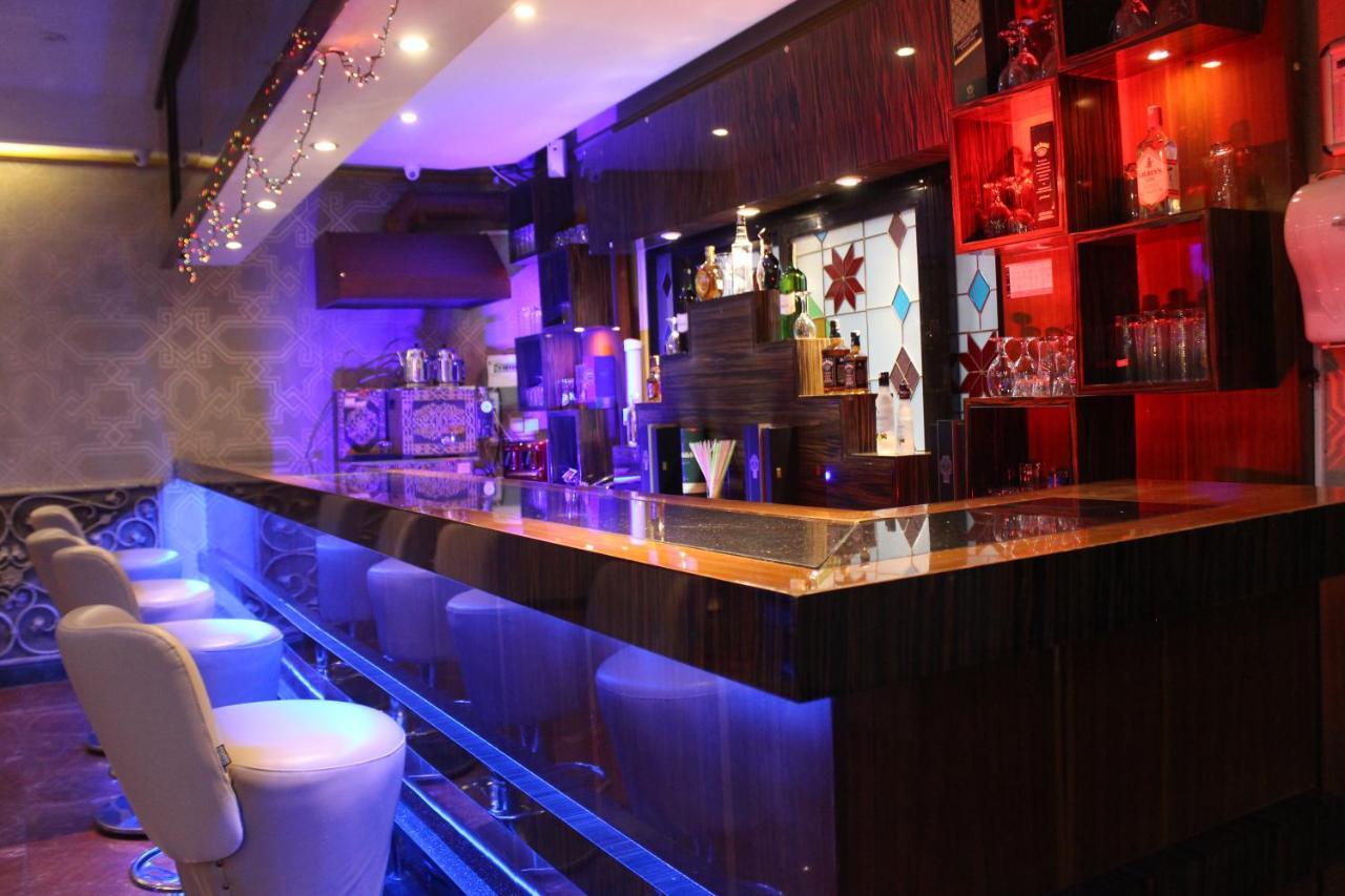 Hermanos Hotel Istanbul Bagian luar foto